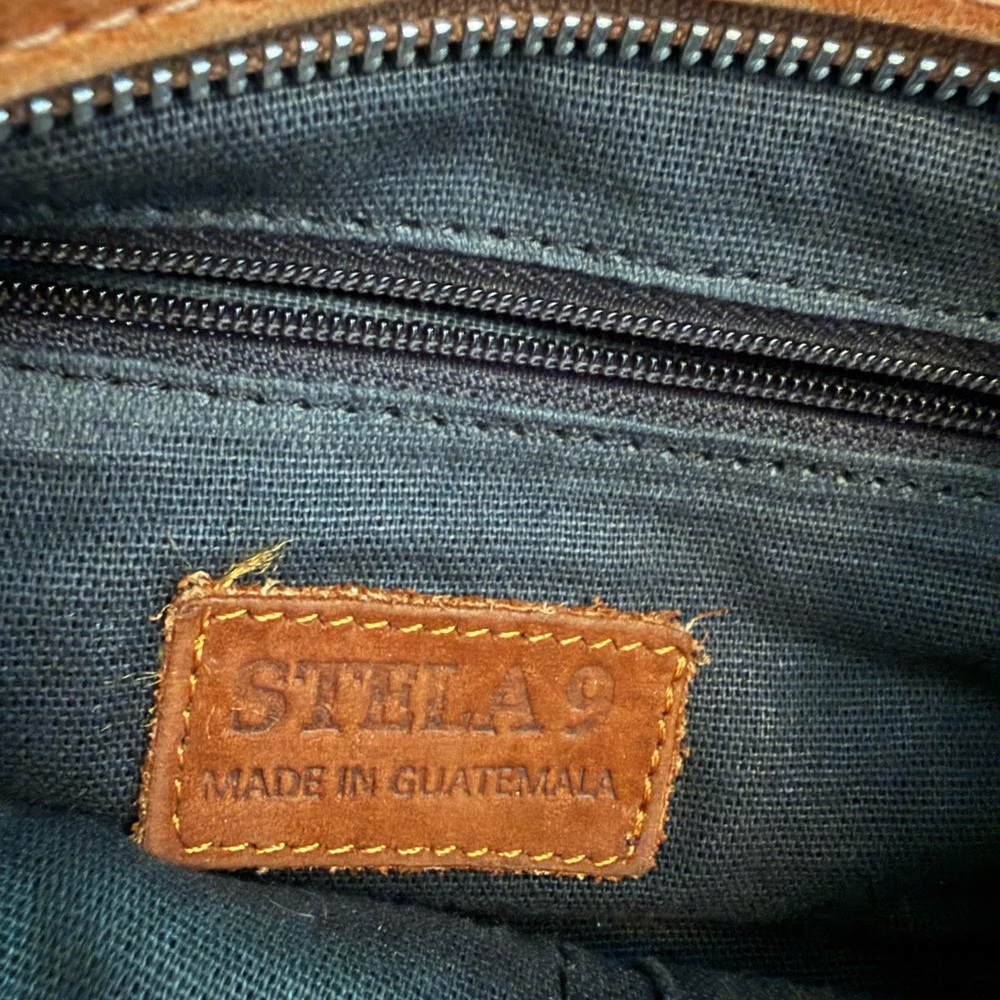 Stellah Genuine Brown Leather Men’s Messenger Bag